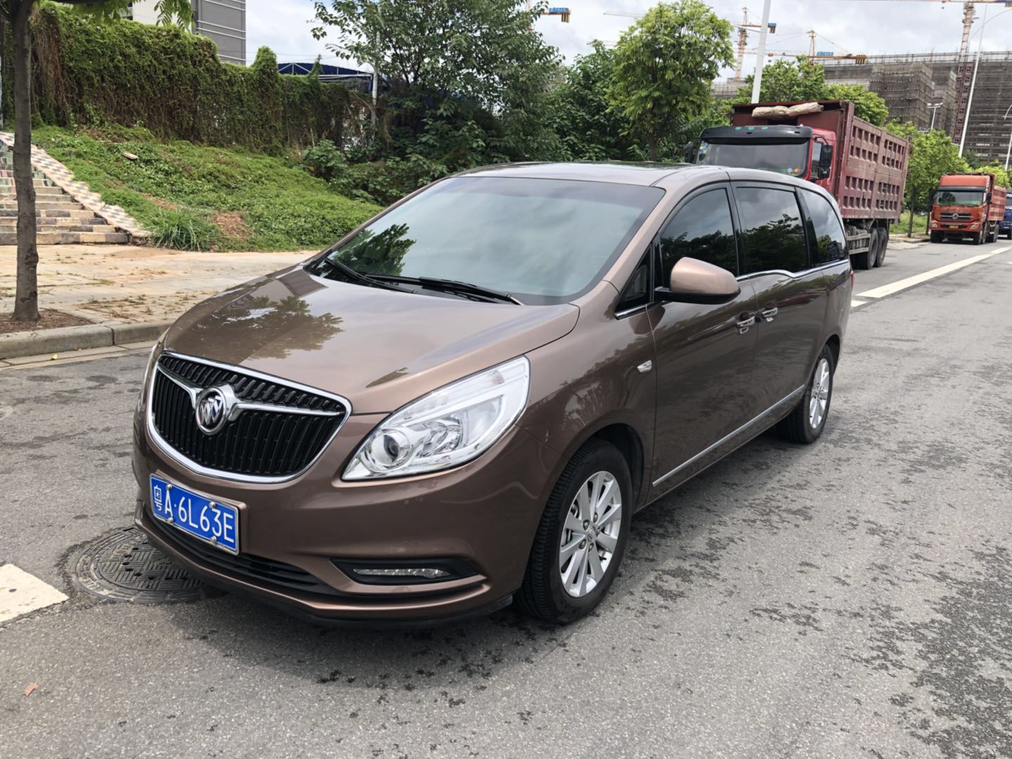 别克GL8 28T